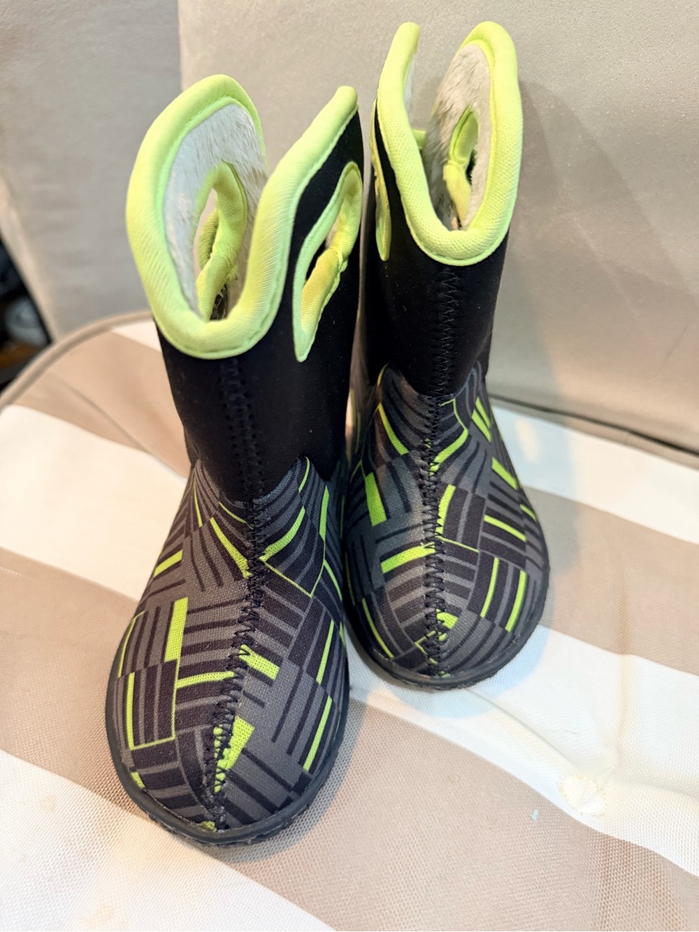 Baby Bogs Phaser | Size 6c | Toddler Snowboots